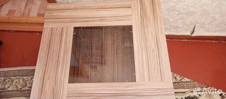 Столик журнальный