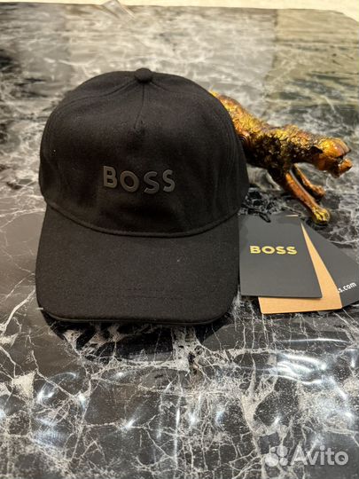 Бейсболка мужская Boss