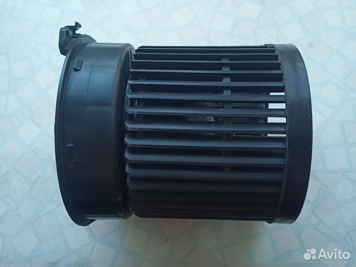 Вентилятор отопителя 272264EM0A nissan Qashqai