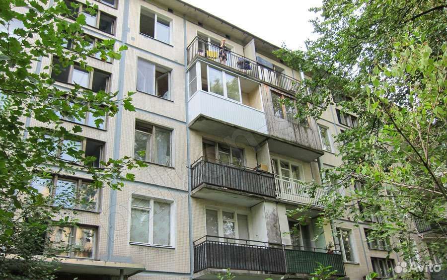 5 этажный дом балкон