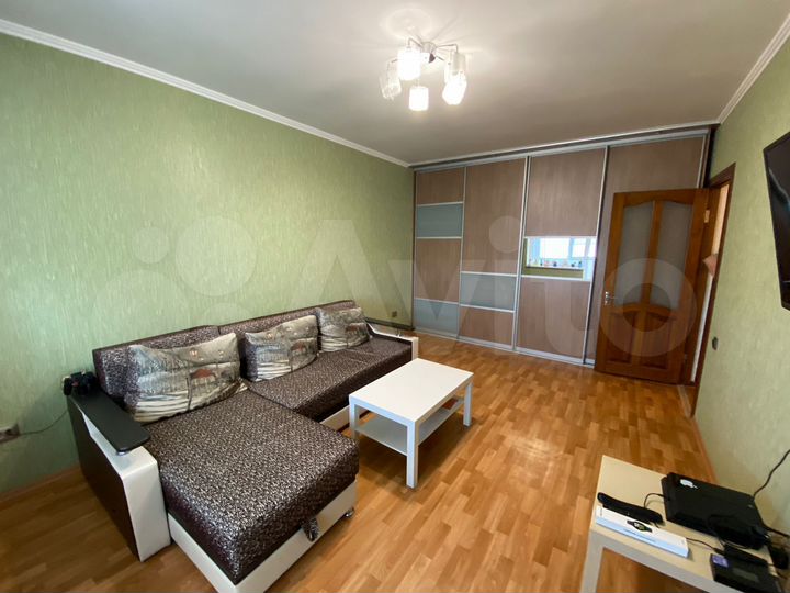 2-к. квартира, 53 м², 6/9 эт.