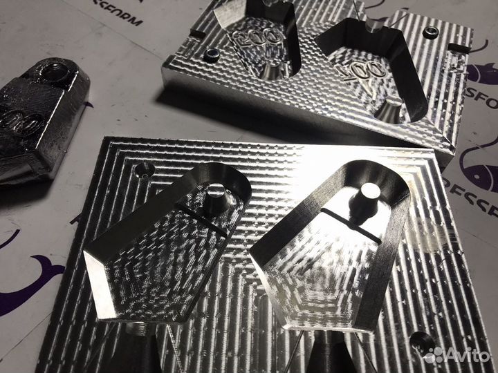 Форма чпу для литья грузил под резинку (Замок)