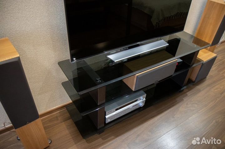Стеклянная тумба под тв телевизор