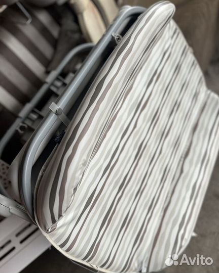 Пеленальный столик с ванночкой Chicco