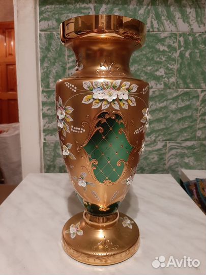 Ваза цветное стекло чехия с позолотой