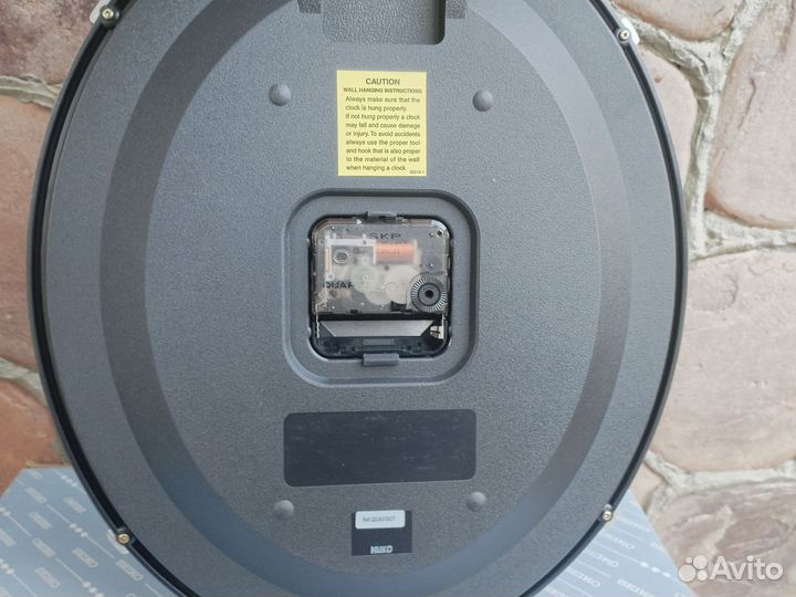 Часы настенные Seiko