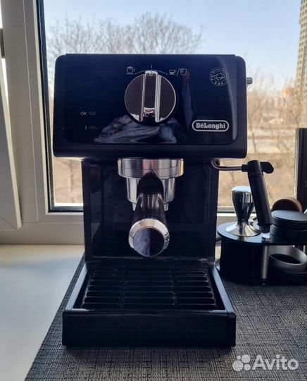 Кофеварка рожковая De'Longhi ECP 31.21, черный