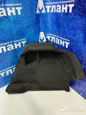 Обшивка багажника правая Opel Astra H Z18XE 2005