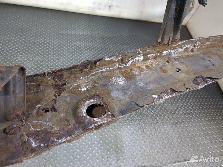 Рамка передняя (телевизор) Nissan Primera P12, 2002