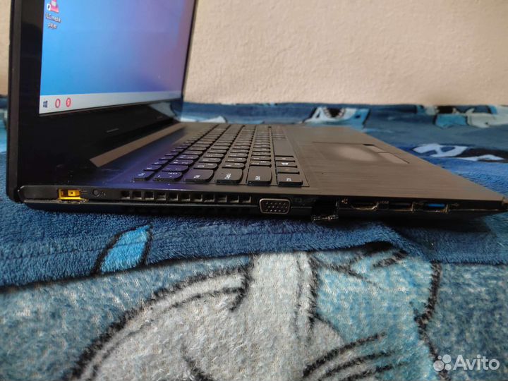 Ноутбук Lenovo