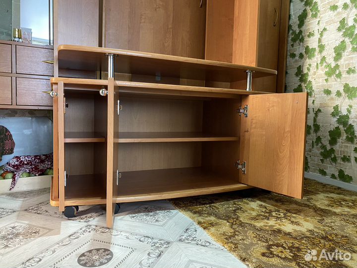 Стенка в гостиную