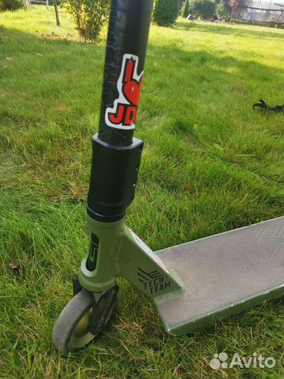 Трюковой самокат tech team shreder