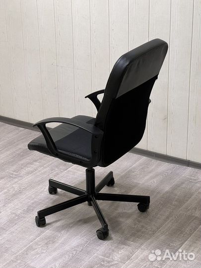 Компьютерное кресло IKEA 24шт