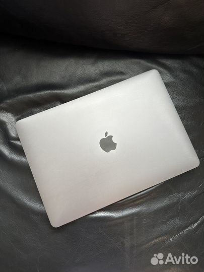 Macbook pro 13 2019 touch bar