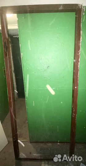 Дверь входная металлическая б/у