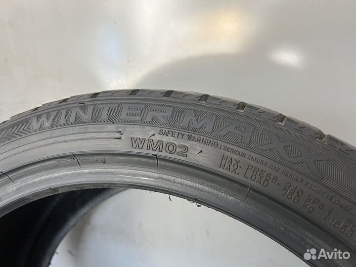 Dunlop Winter Maxx WM02 245/40 R19