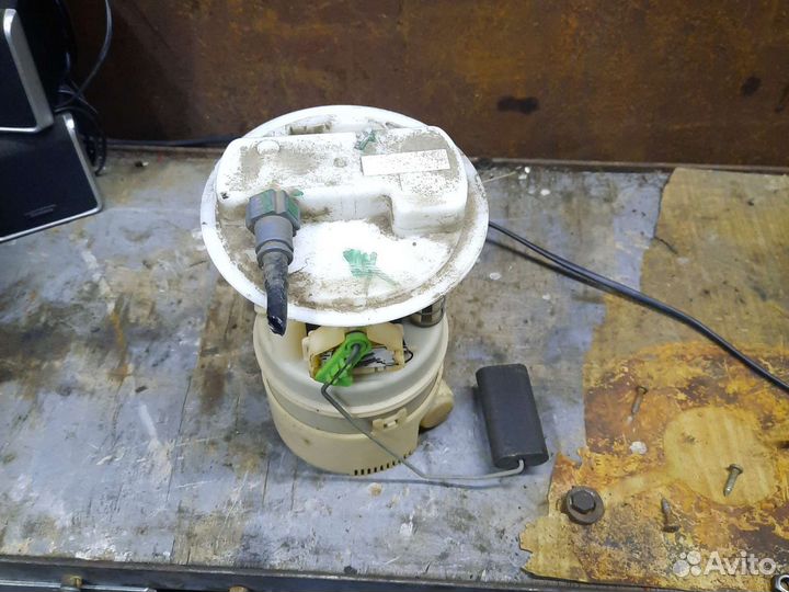 Бензонасос Renault Logan