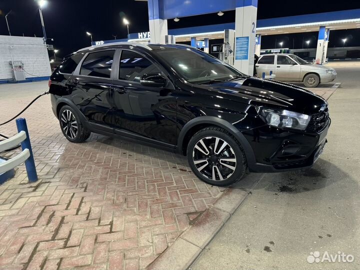 LADA Vesta Cross 1.6 CVT, 2021, 52 500 км