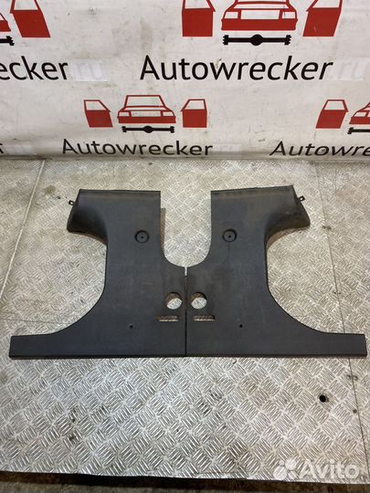 Обшивка багажника