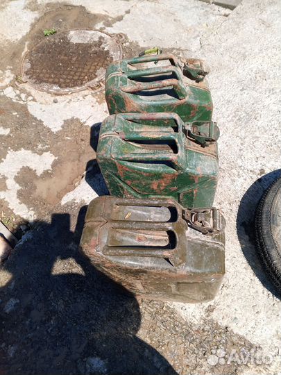 Канистра 20 литров железная не высылаю