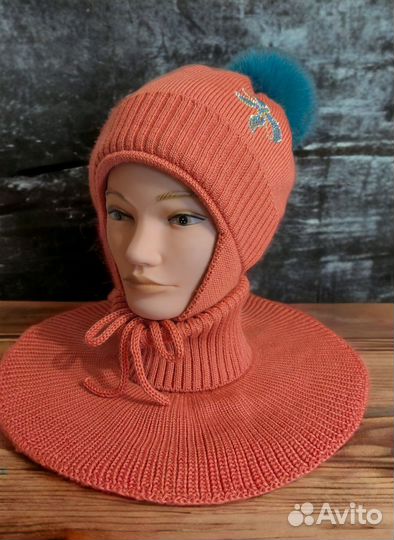 Комплект шапка и манишка