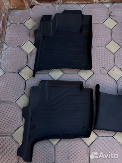 Автомобильные коврики резиновые