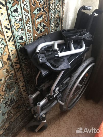 Кресло для инвалидов