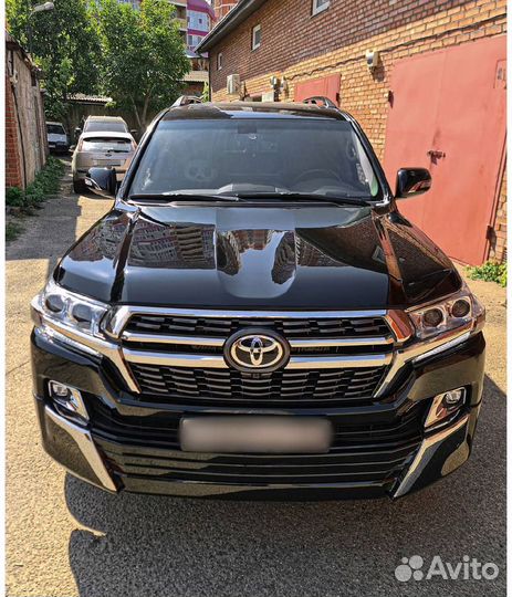 Обвес Toyota Land Cruiser 200 Стиль 2021