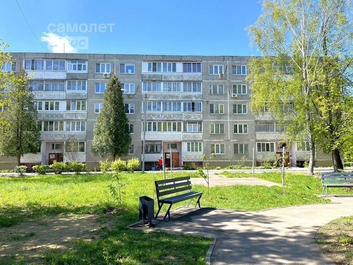 2-к. квартира, 53 м², 2/5 эт.