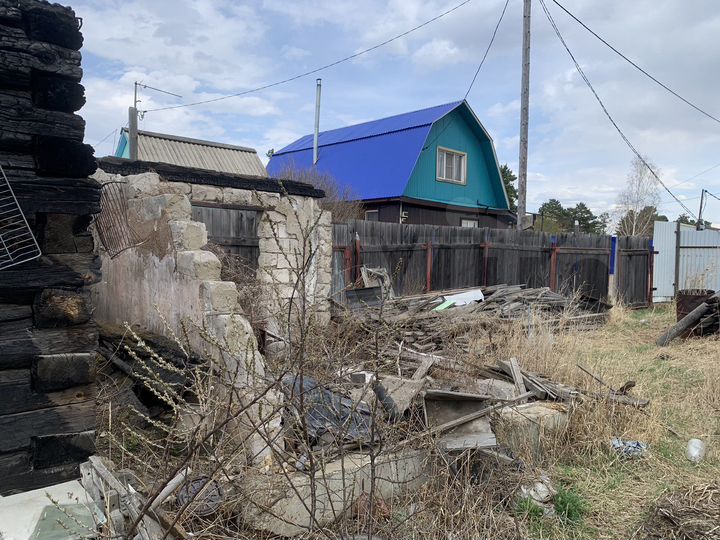 Дача 20 м² на участке 12 сот.