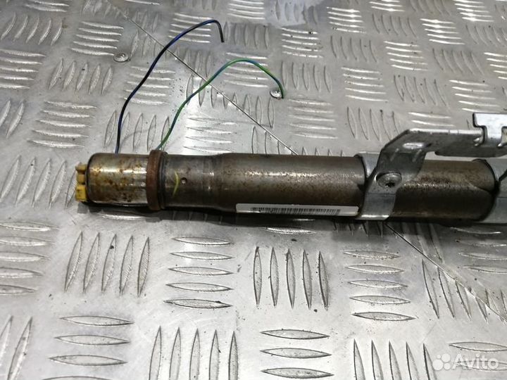 Шторка безопасности правая Range Rover Sport 1