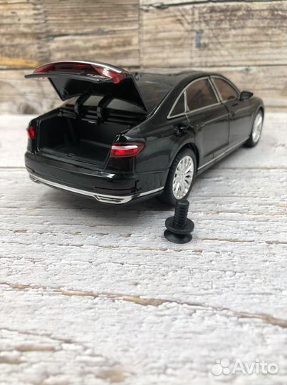 Модель автомобиля Ауди А8 Audi A8