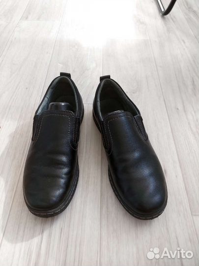 Туфли классические для мальчика 37р