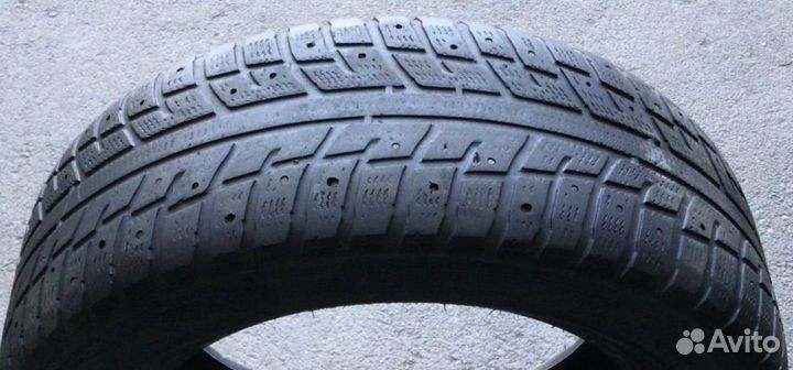 Kumho I'Zen KW22 215/60 R16