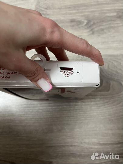 Женские трусы Calvin Klein