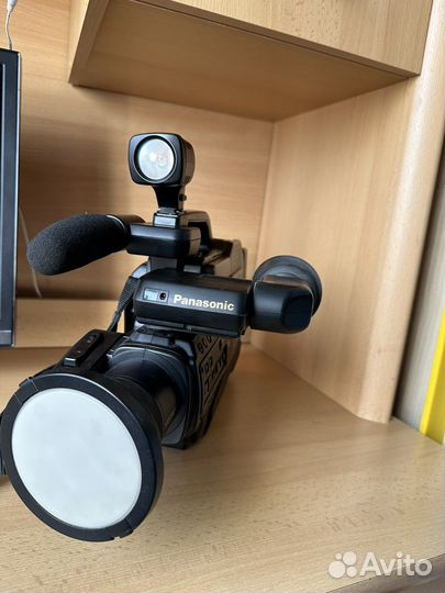 Видеокамера panasonic NV-M3000