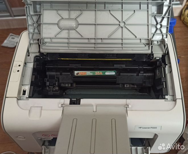 Принтер лазерный hp P1005