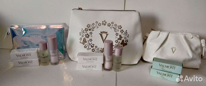 Косметички наборы Chanel Givenchy Valmont Dior YSL