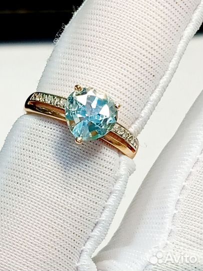 Золотое кольцо с бриллиантом 15р