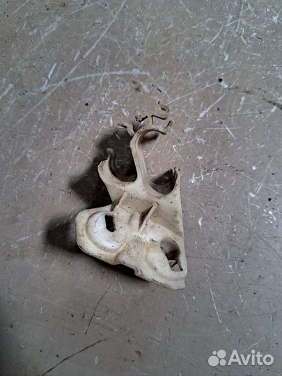 Кронштейн крепления BMW F01