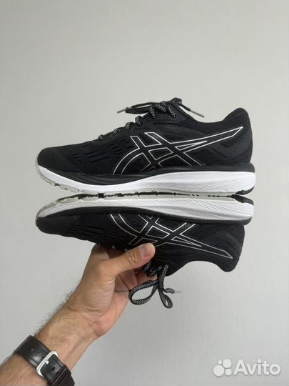 40 Asics Gel Cumulus 20 оригинал черный (085)