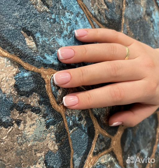 Маникюр и педикюр