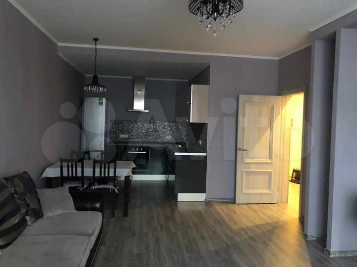 2-к. квартира, 56 м², 15/25 эт.