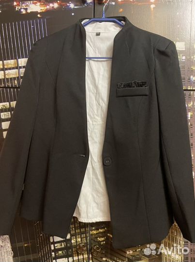 Женский Костюм (пиджак, рубашка и брюки)