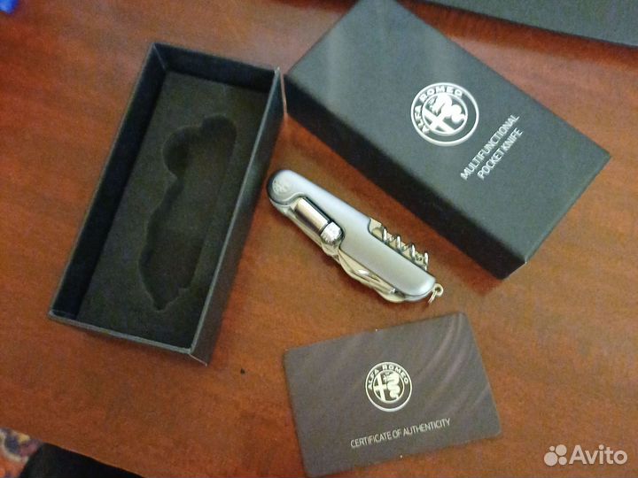 Коллекционный мультитул alfa romeo