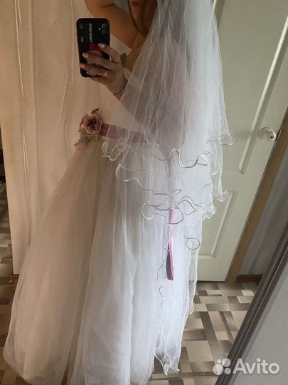 Свадебное платье