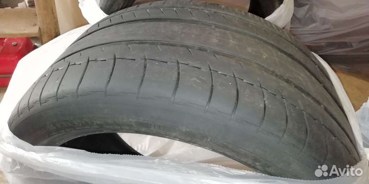Michelin Latitude Sport 295/35 R21