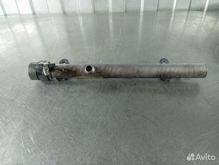Топливная рампа левая Mercedes Ml W164 OM642 3.0