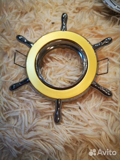 Светильник потолочный встраиваемый точечный