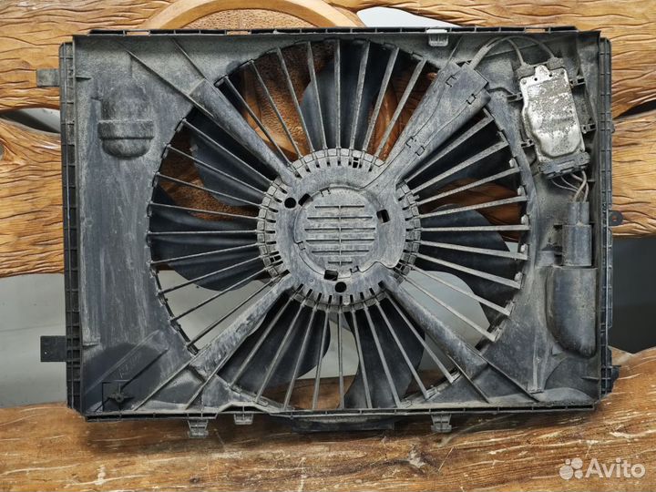 Вентилятор радиатора Mercedes W204 C